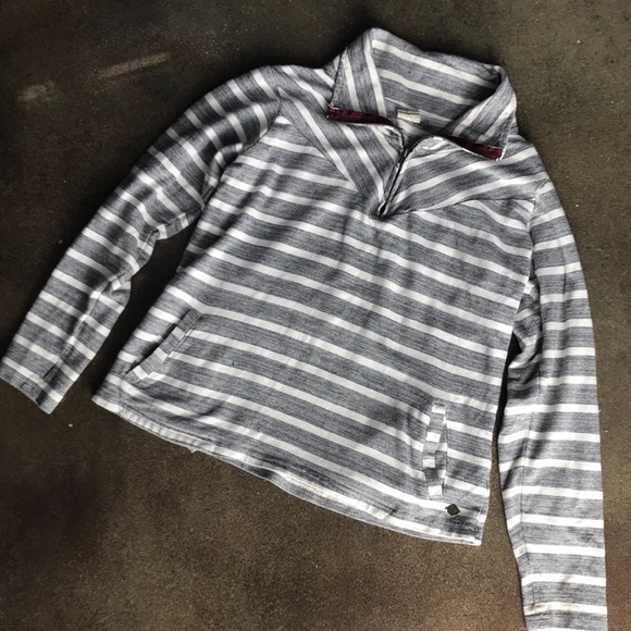 Fade by Buckle Gray & White Pullover - Picture 1 of 7